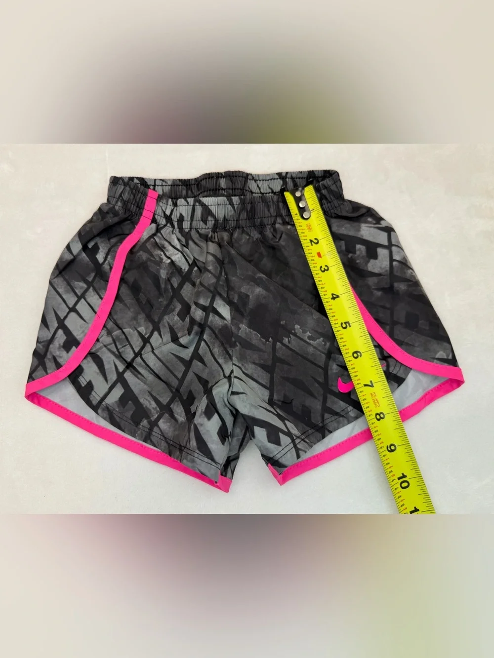 Nike Dri-FIT Girls Athletic Shorts Size 5-6 Yrs Gray Pink Running Sports Gym